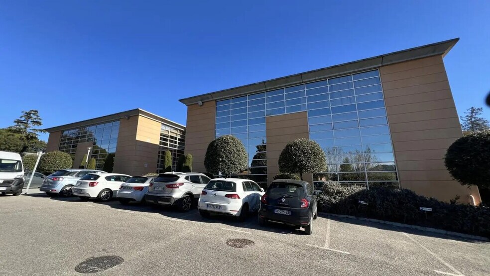 Bureau dans Marseille à louer - Photo du bâtiment - Image 2 de 15