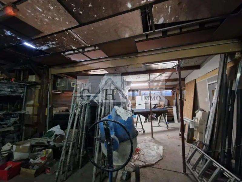 Industrial in Ermont for sale Interior Photo- Image 1 of 8