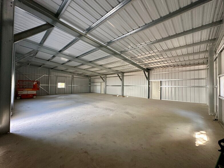 17286 FM306, Canyon Lake, TX à louer - Photo intérieure - Image 2 de 6