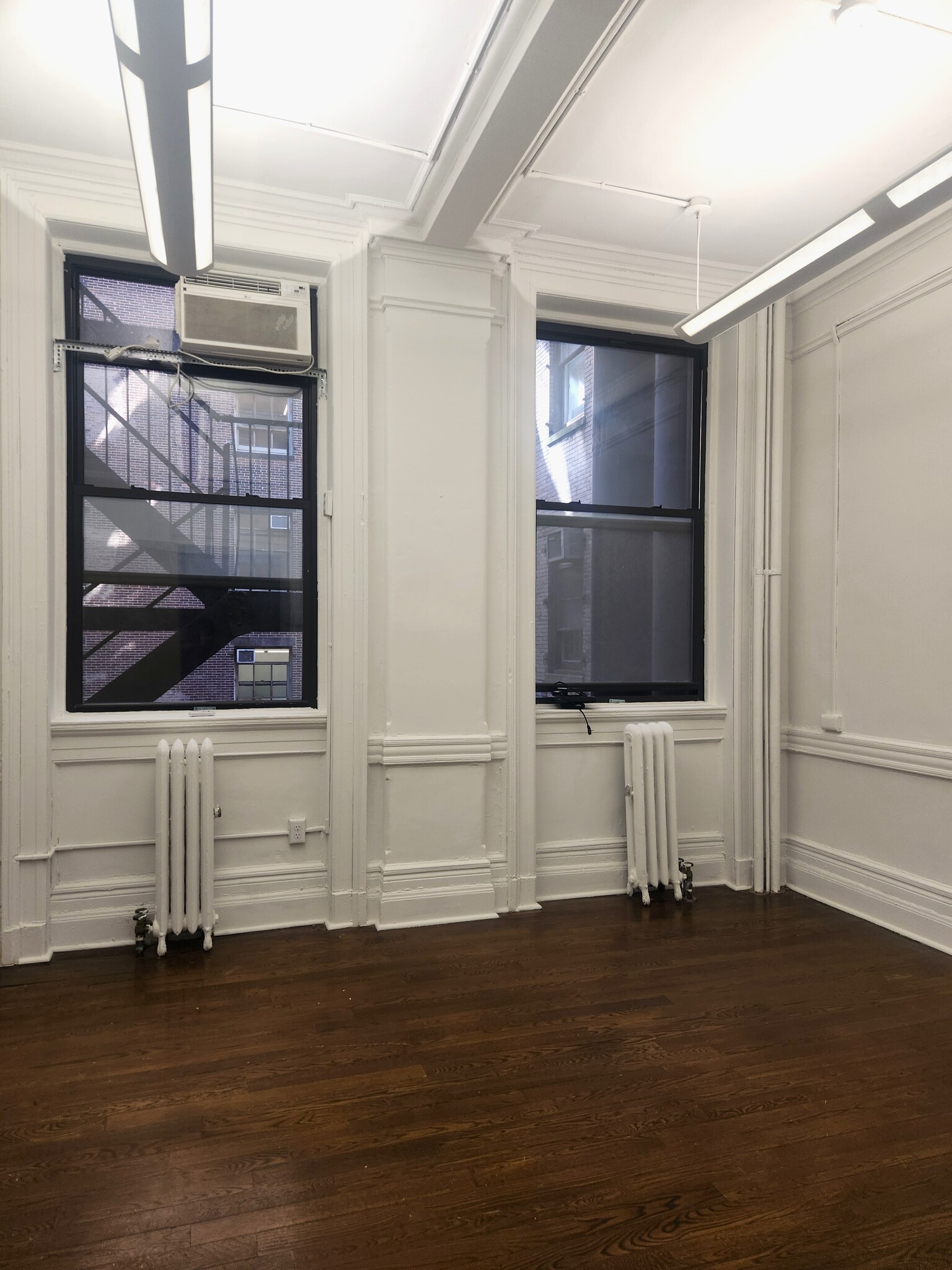 1123 Broadway, New York, NY for lease Interior Photo- Image 1 of 2