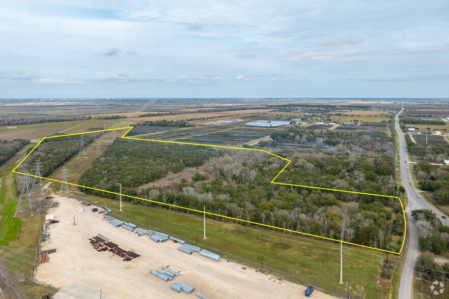 3143 FM 517 Rd, Alvin, TX for sale - Primary Photo - Image 1 of 2