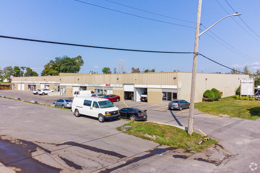 1580-1590 Liverpool Ct, Ottawa, ON for lease - Building Photo - Image 3 of 6