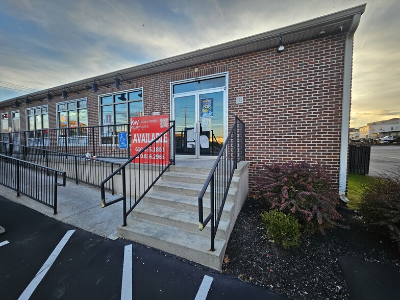 209 W Union St, Allentown, PA for lease - Building Photo - Image 2 of 9