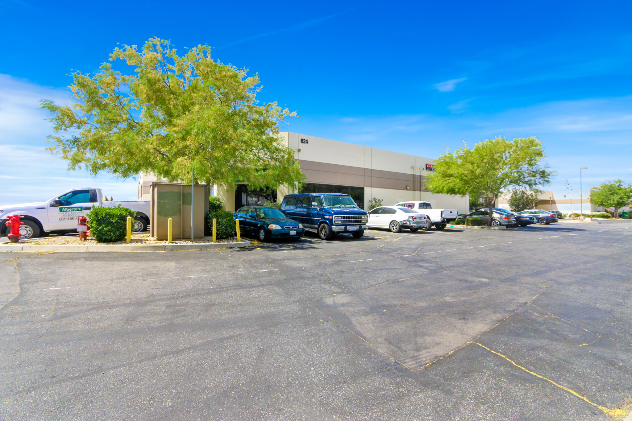 624 E Rancho Vista Blvd, Palmdale, CA à vendre Photo du bâtiment- Image 1 de 1