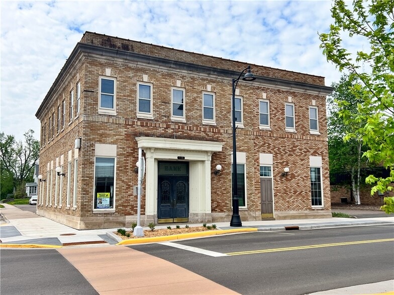 436 E La Salle Ave, Barron, WI for sale - Building Photo - Image 3 of 42