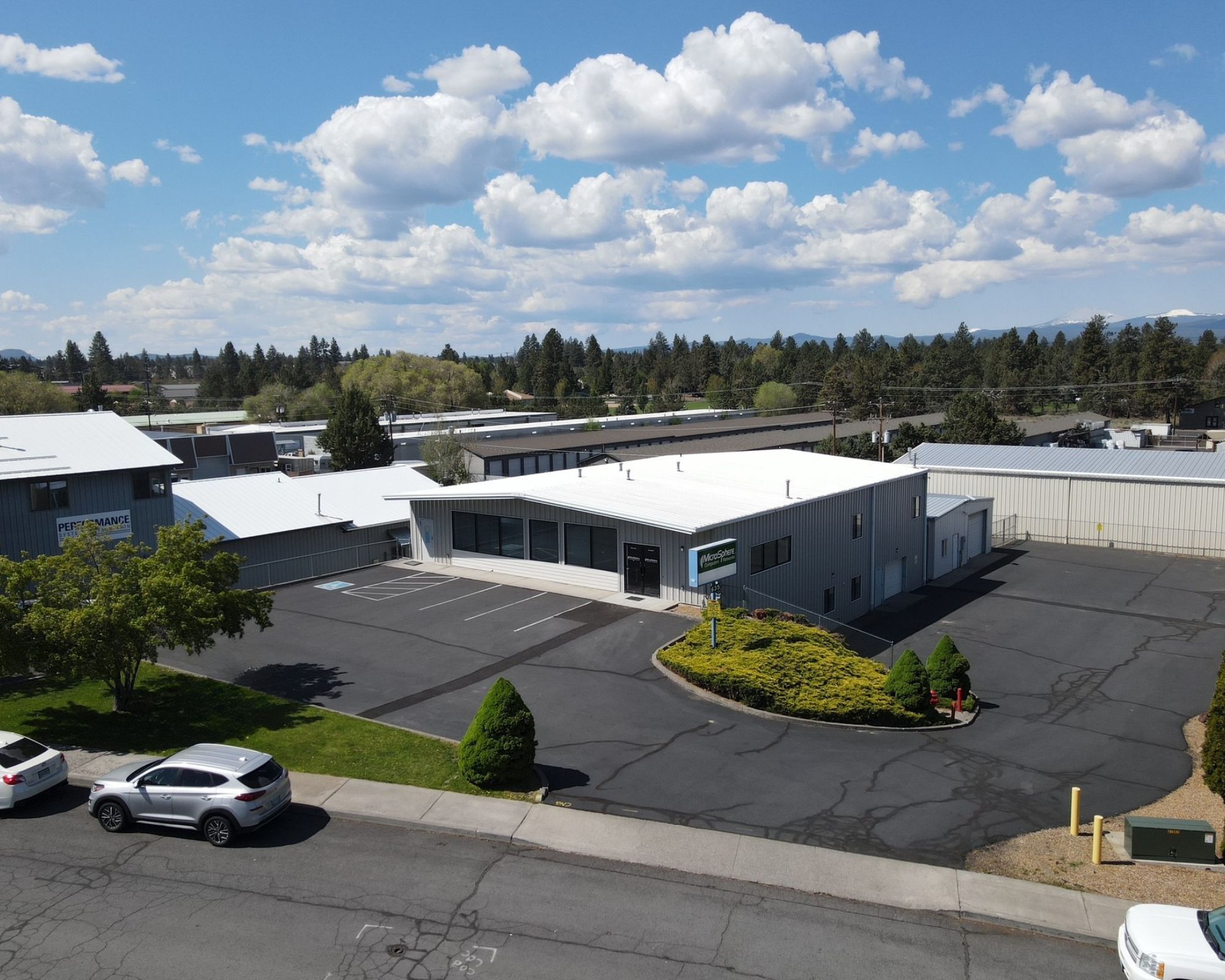 635 SE Business Way, Bend, OR for sale Primary Photo- Image 1 of 23