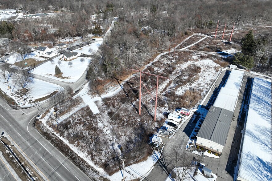 4 Macfarlane Rd, Wappingers Falls, NY for sale - Building Photo - Image 2 of 6