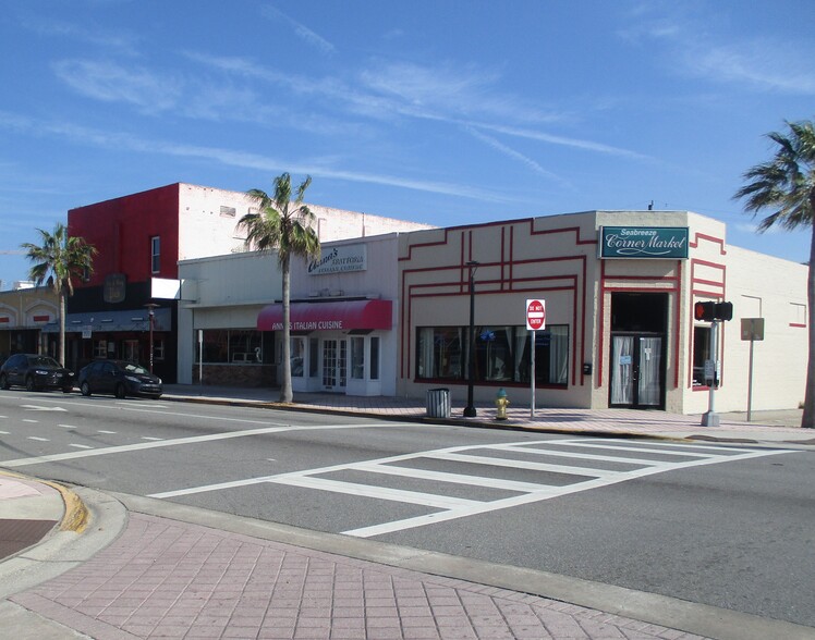 300 Seabreeze Blvd, Daytona Beach, FL for sale - Building Photo - Image 1 of 1