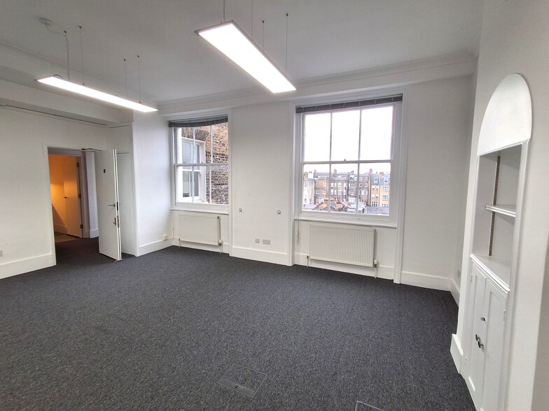 43 Portland Pl, London for lease - Interior Photo - Image 3 of 6