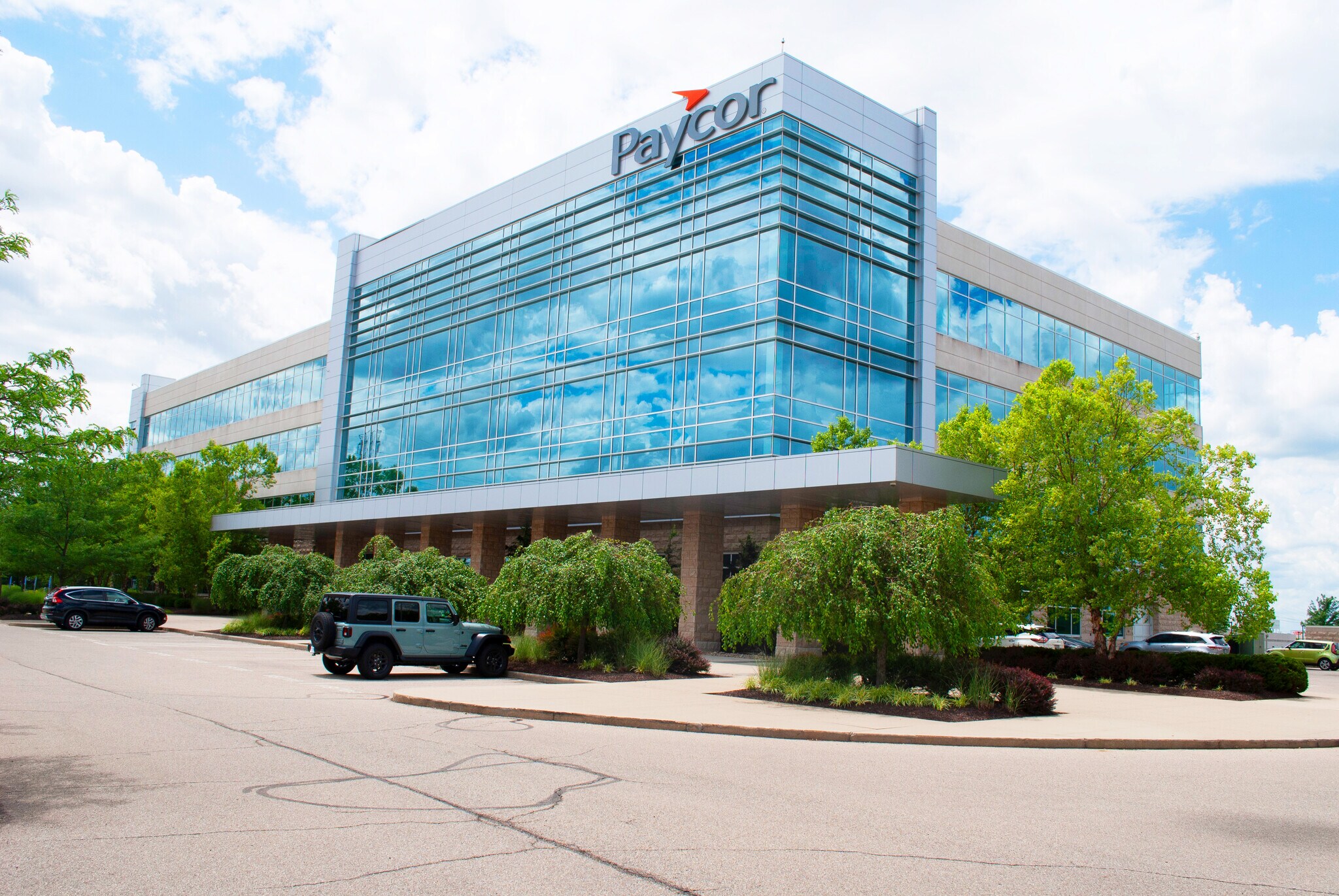 4811 Montgomery Rd, Norwood, OH à vendre Photo du bâtiment- Image 1 de 24