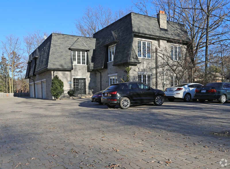 1541 Hurontario St, Mississauga, ON for sale - Primary Photo - Image 1 of 1