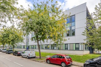 Plus de détails pour 23 Rue Pierre Gilles De Gennes, Lyon - Bureau à louer