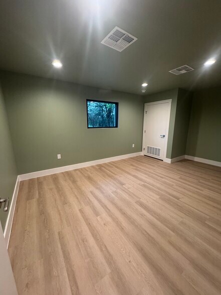 626 FM 1863, New Braunfels, TX for lease - Interior Photo - Image 1 of 3