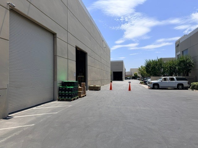15278 El Prado Rd, Chino, CA for lease - Building Photo - Image 3 of 9