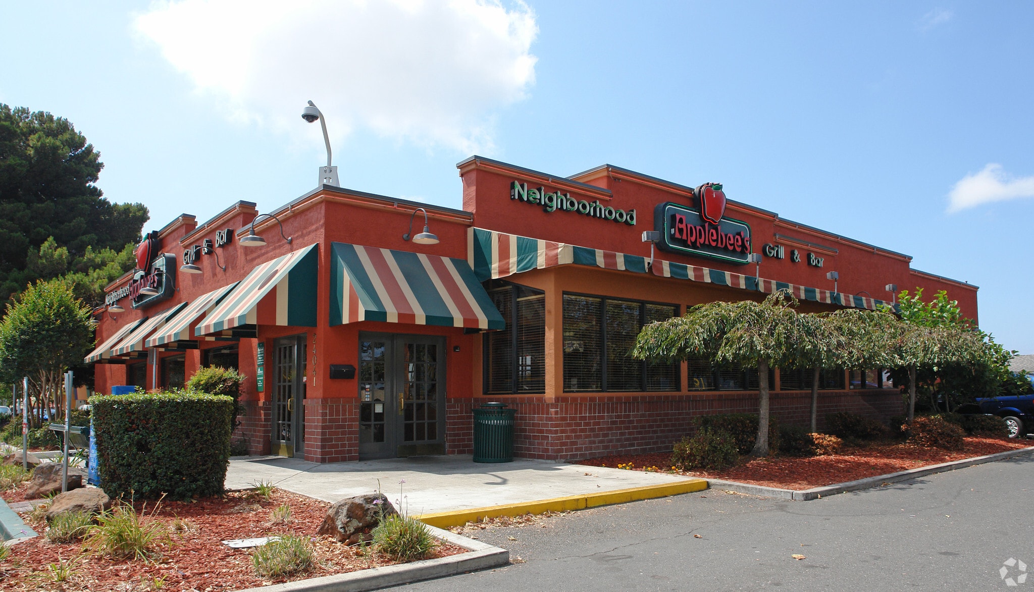 The Pads at Southland Mall portfolio of 4 properties for sale on LoopNet.ca Primary Photo- Image 1 of 5