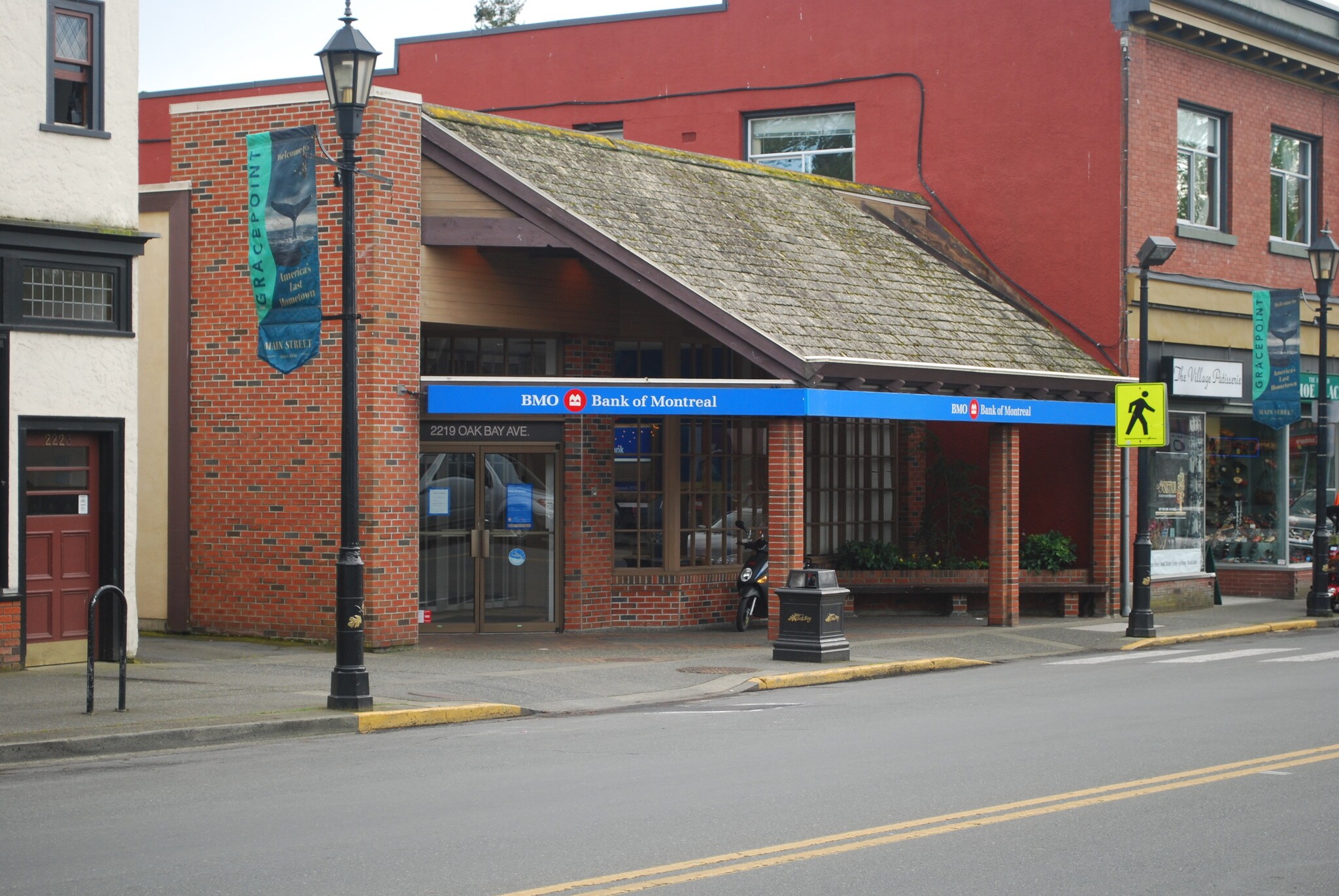 2219 Oak Bay Ave, Victoria, BC for sale Building Photo- Image 1 of 1