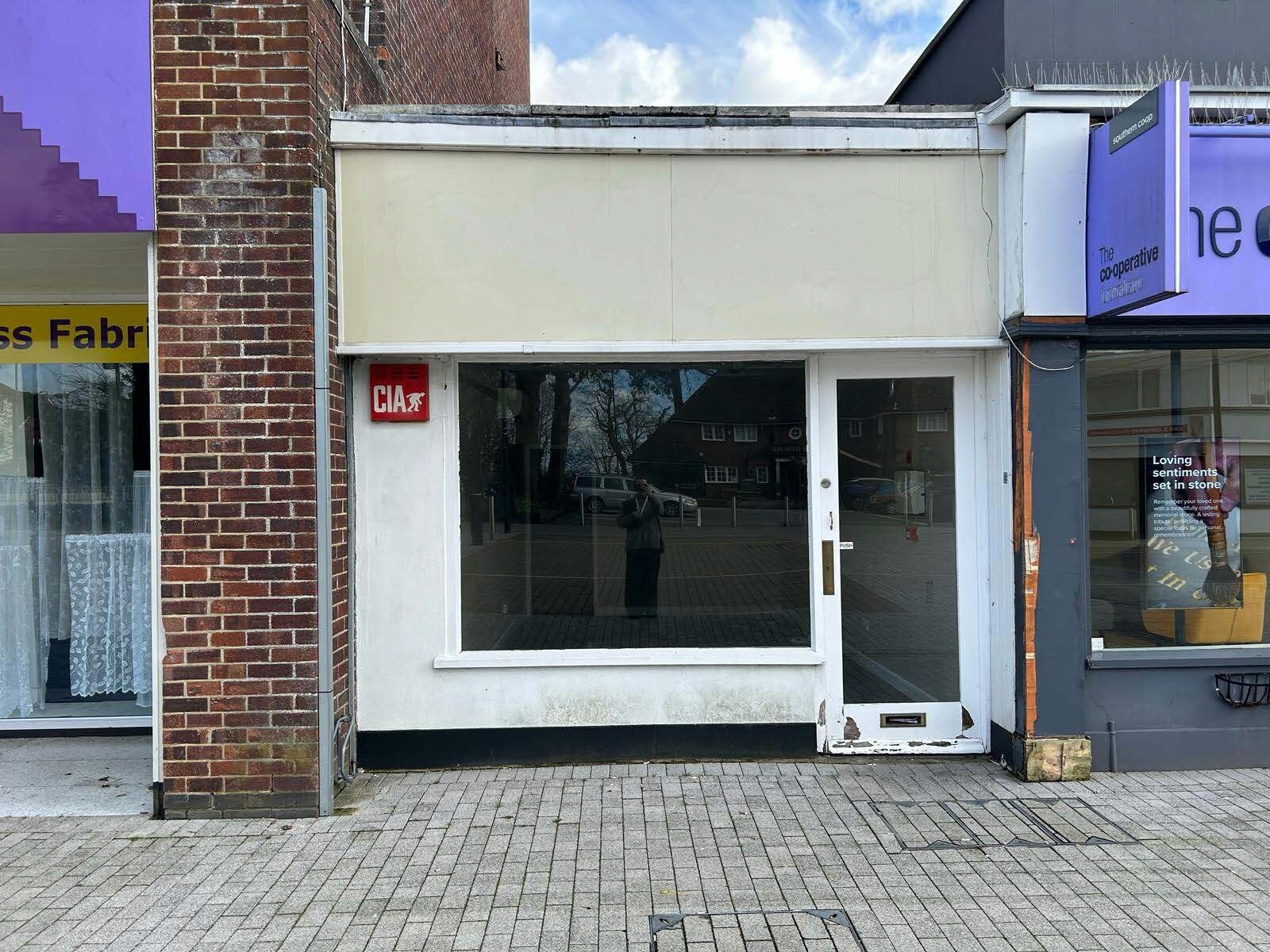 322 London Road Rd, Waterlooville à louer Photo principale- Image 1 de 4