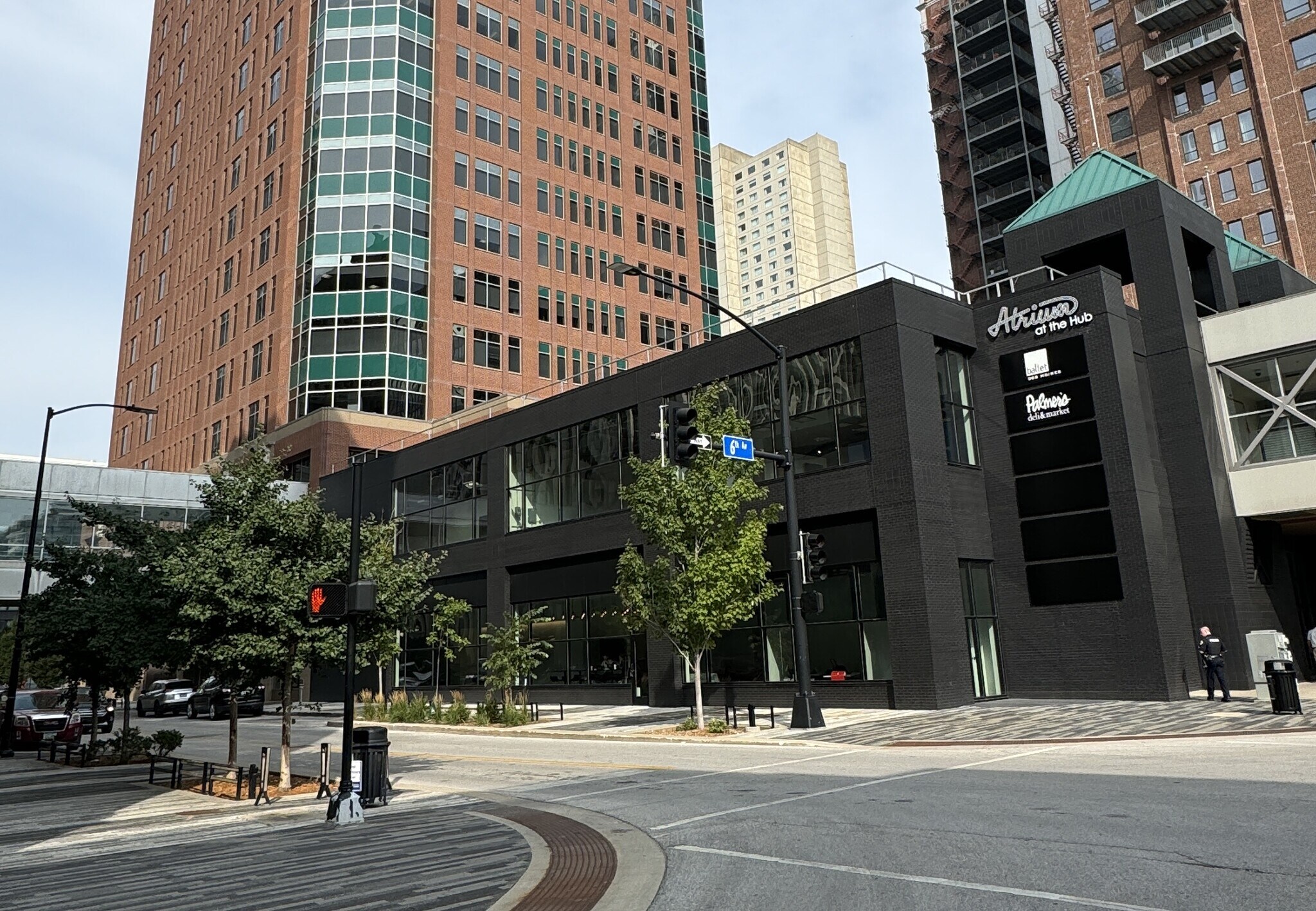 655 Walnut St, Des Moines, IA for lease Building Photo- Image 1 of 2