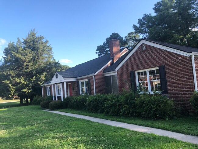 More details for 330 S Culver St, Lawrenceville, GA - Office for Sale