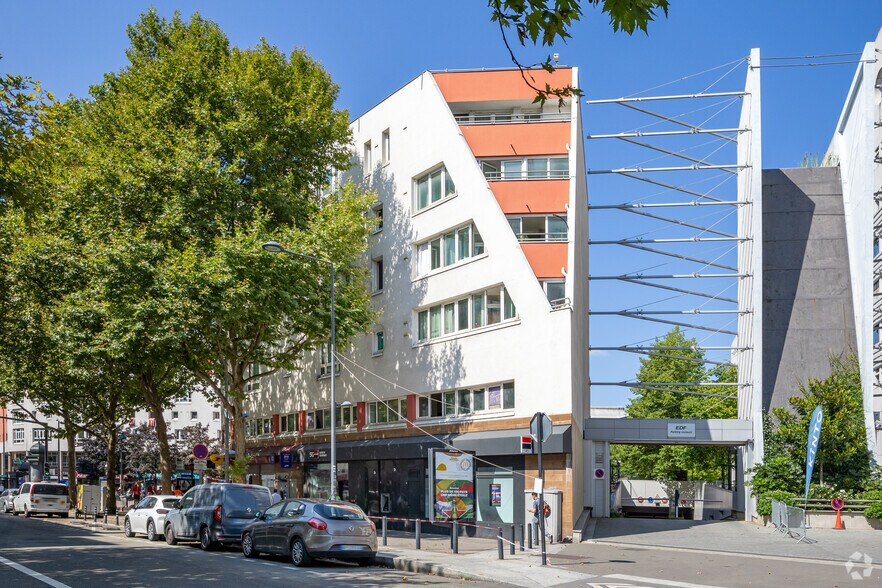 Bureau dans 170 Boulevard Anatole France, SAINT-DENIS à louer - Photo du bâtiment - Image 3 de 4
