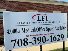 5630 111th St, Chicago Ridge, IL for lease Interior Photo- Image 1 of 11