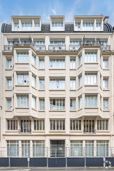 70 Rue De L'Aqueduc, Paris à louer - Photo principale - Image 1 de 2