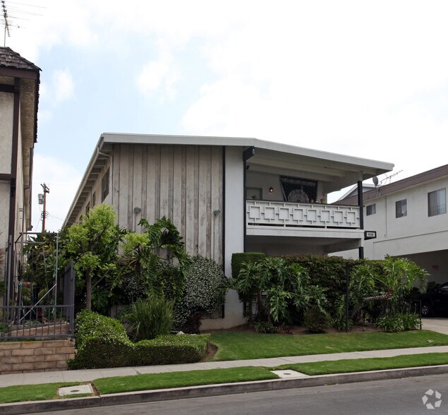 1606 Barry Ave, Los Angeles, CA à vendre - Photo du bâtiment - Image 3 de 9