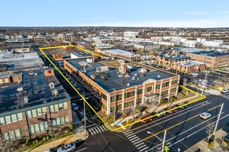 Plus de détails pour 735 Allens Ave, Providence, RI - Industriel à louer