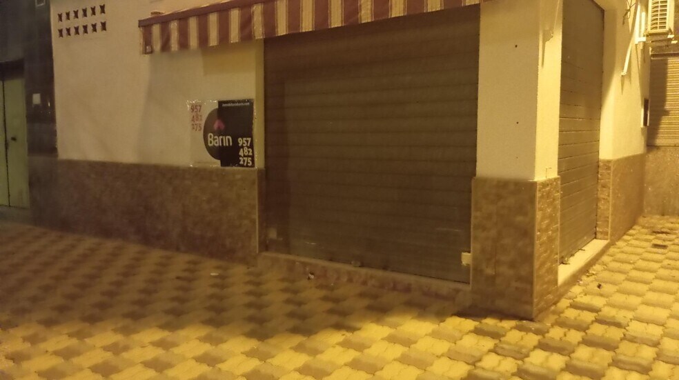 Retail in Córdoba, Córdoba for lease - Building Photo - Image 2 of 11