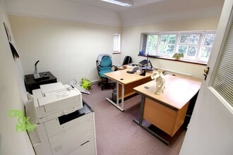 6 Paddockhall Rd, Haywards Heath à louer Photo intérieure- Image 1 de 3