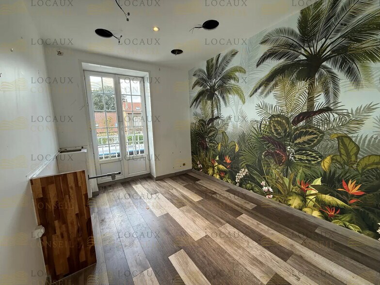 Industrial in SAINT-OUEN-L'AUMONE for sale - Interior Photo - Image 3 of 8