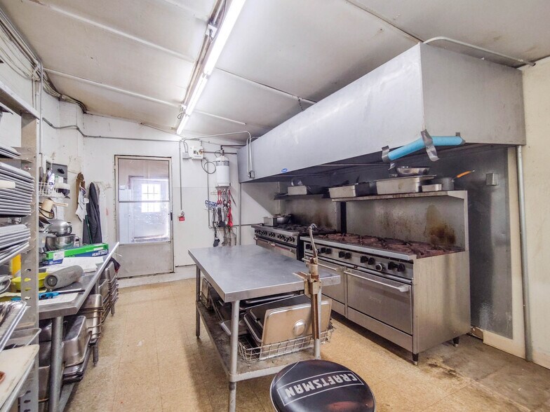 445 W Maple St, Slater, MO à vendre - Photo intérieure - Image 3 de 27