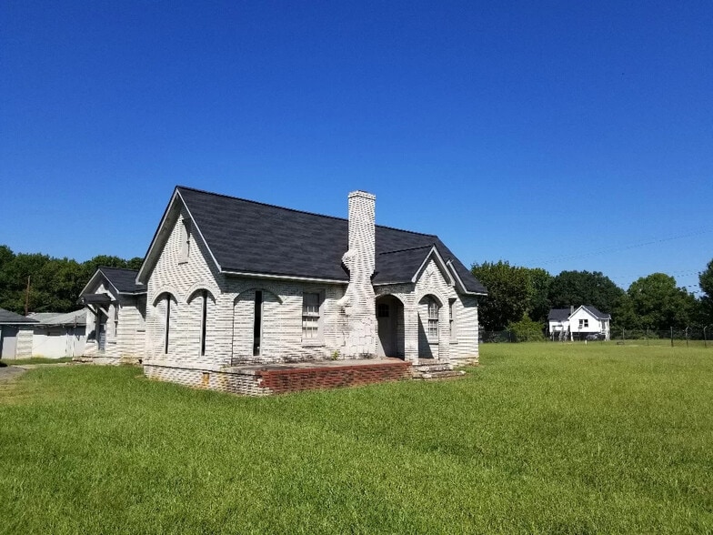 5021 Statesville Rd, Charlotte, NC for sale - Building Photo - Image 3 of 10
