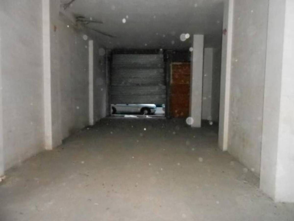 Retail in Manresa, Barcelona for lease Building Photo- Image 1 of 4