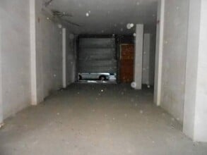 Retail in Manresa, Barcelona for lease Building Photo- Image 1 of 4