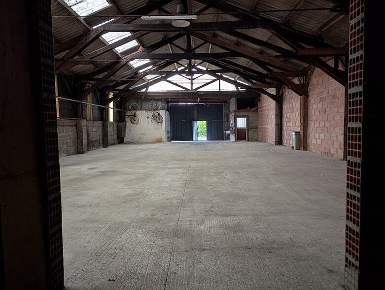 Industrial in Libourne for sale - Interior Photo - Image 3 of 3