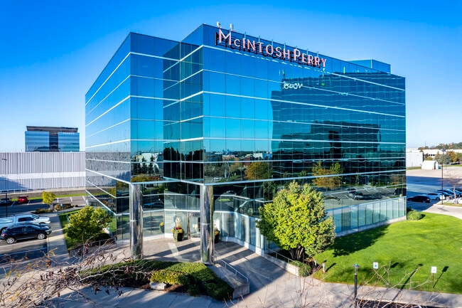 More details for 2010 Winston Park Dr, Oakville, ON - Coworking for Lease