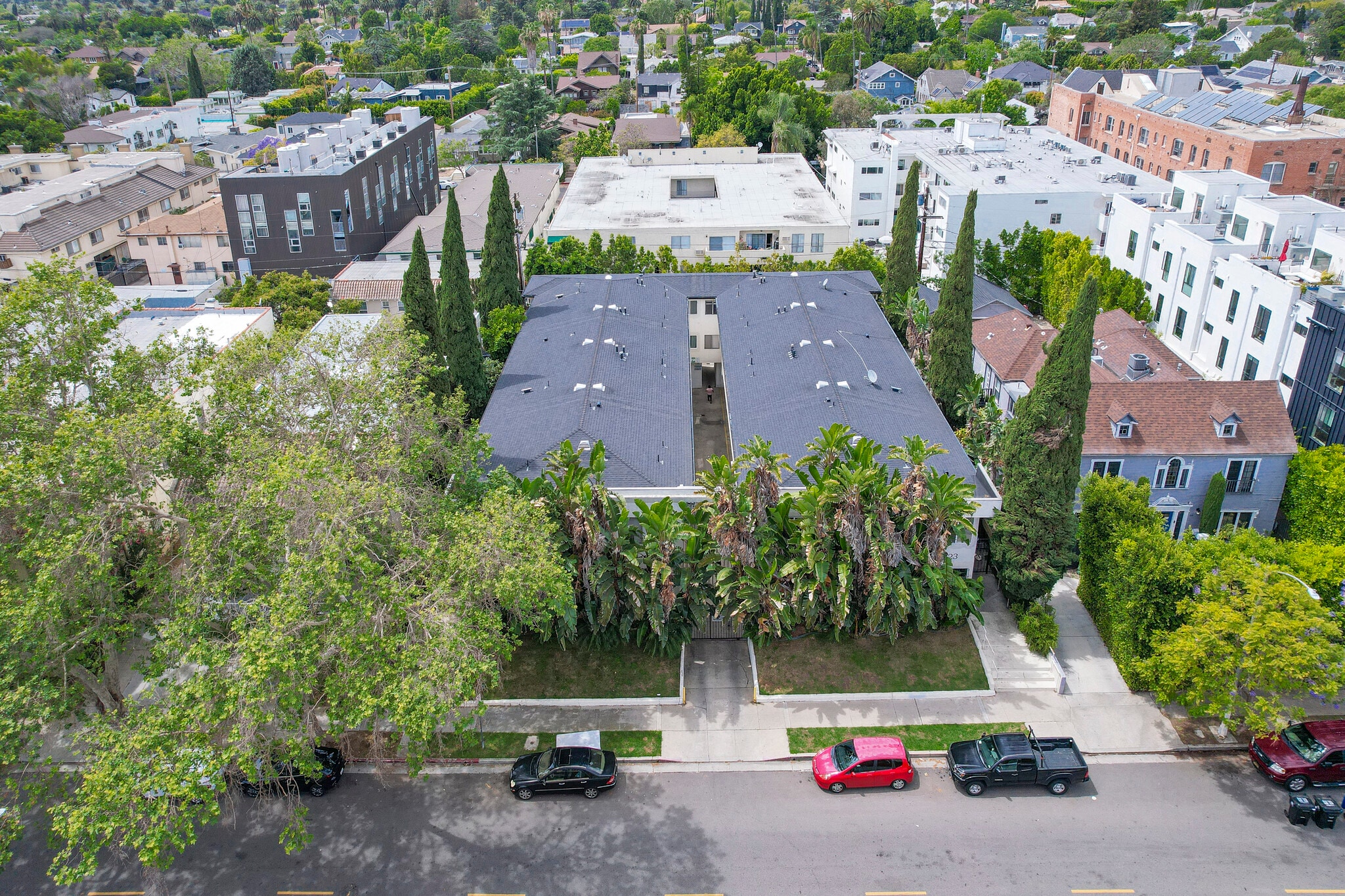 127 S St Andrews Pl, Los Angeles, CA for sale Building Photo- Image 1 of 16