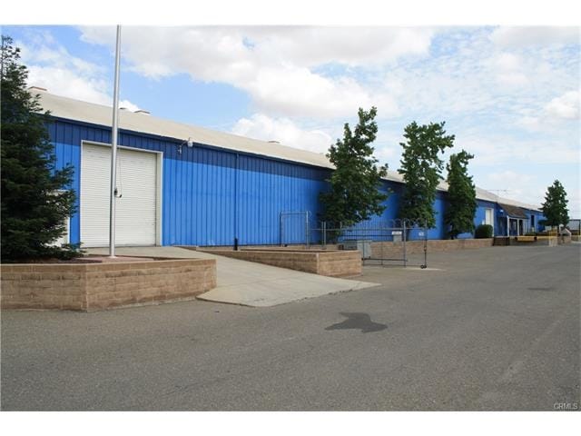 1725-1731 W 16th St, Merced, CA for lease - Building Photo - Image 3 of 15