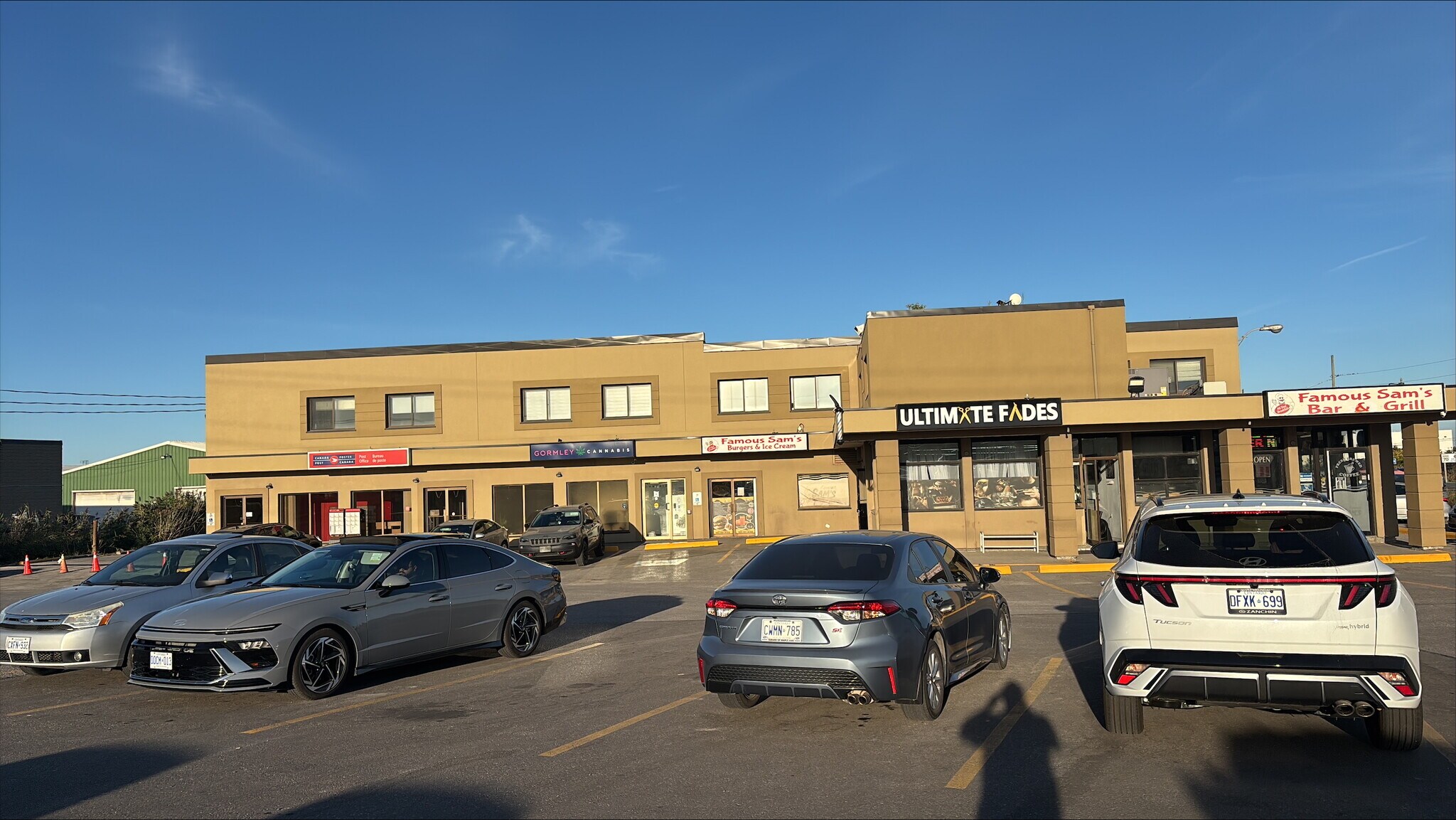 12275 Woodbine Ave, Whitchurch-Stouffville, ON à louer Photo du bâtiment- Image 1 de 4