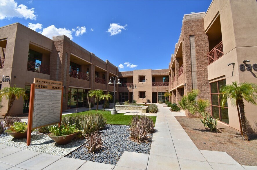 8350 E Raintree Dr, Scottsdale, AZ à louer - Photo du bâtiment - Image 2 de 12