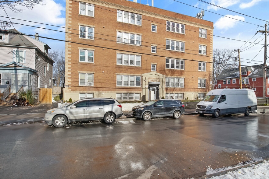 1000 Bellevue Ave, Syracuse, NY à vendre - Photo du bâtiment - Image 2 de 34