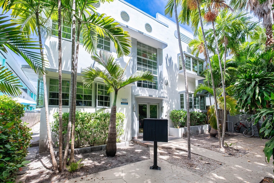 1025 Meridian Ave, Miami Beach, FL for sale - Building Photo - Image 2 of 20