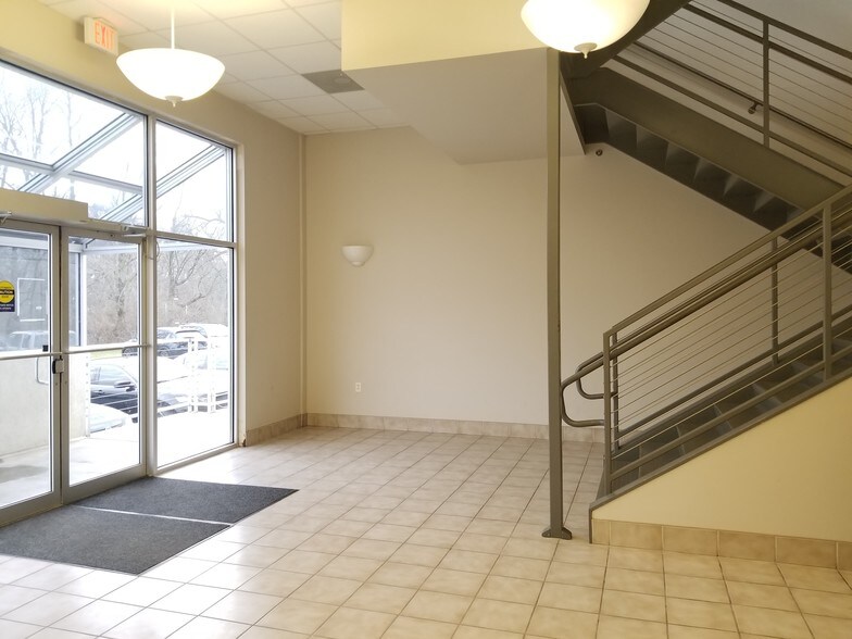 1888-1890 N Market St, Frederick, MD à louer - Photo intérieure - Image 3 de 18