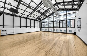 224-226 Richmond St W, Toronto, ON for lease Interior Photo- Image 2 of 8