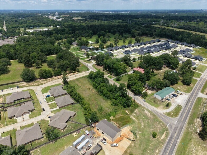 2911 Roy Rd, Tyler, TX à vendre - Aérien - Image 2 de 5