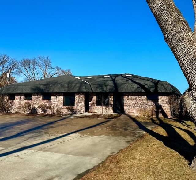 140 E 22nd St, Fremont, NE à vendre - Photo du bâtiment - Image 2 de 21