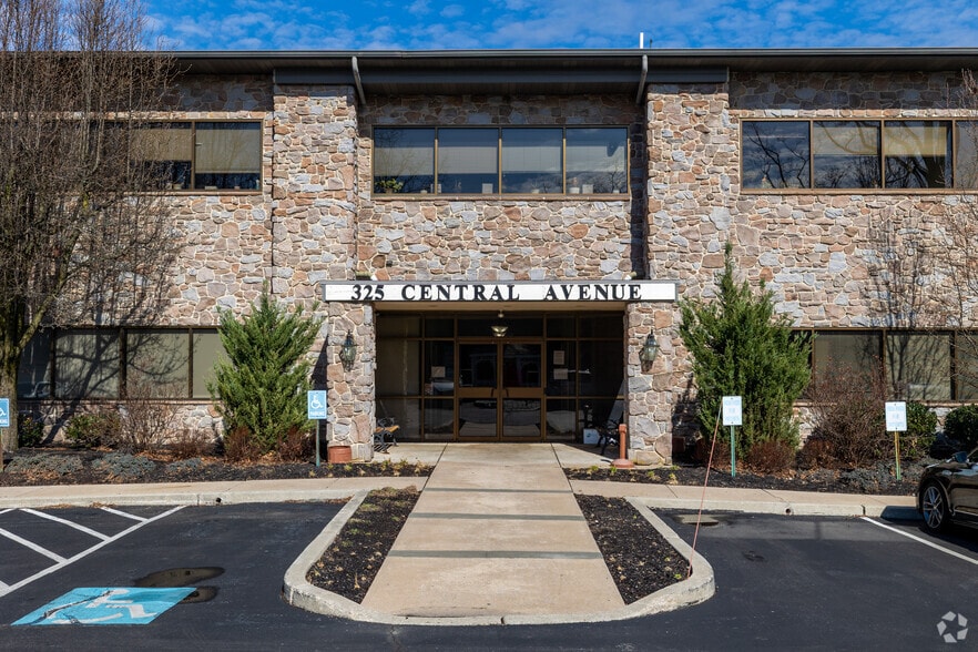 325 W Central Ave, Malvern, PA for sale - Building Photo - Image 3 of 3