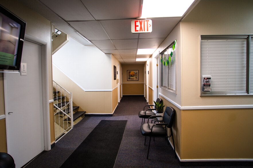 5555 N Tacoma Ave, Indianapolis, IN for lease - Building Photo - Image 3 of 11