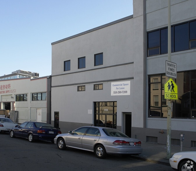 900-920 Alice St, Oakland, CA for lease - Building Photo - Image 2 of 22